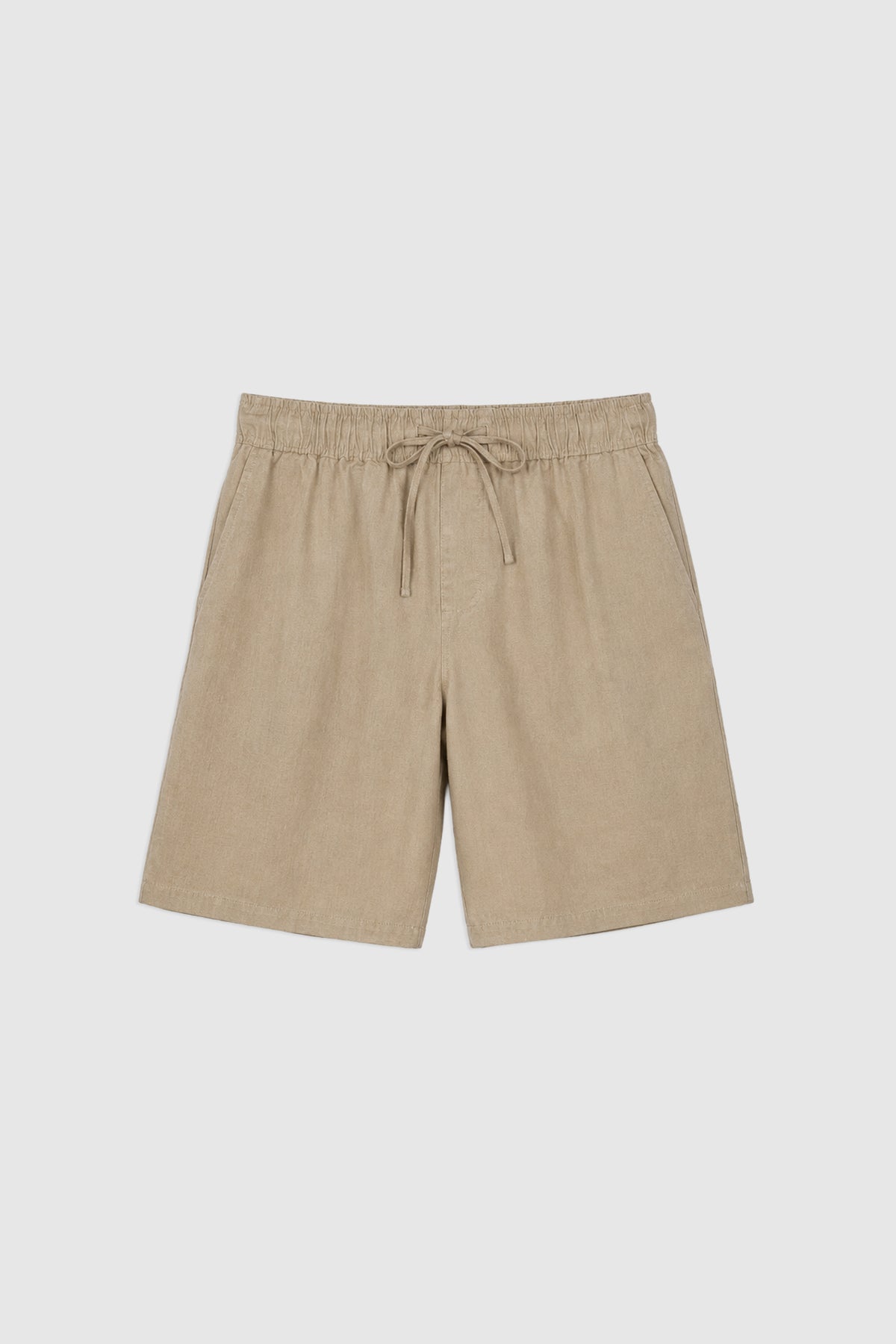 Relaxed Linen Bermuda.