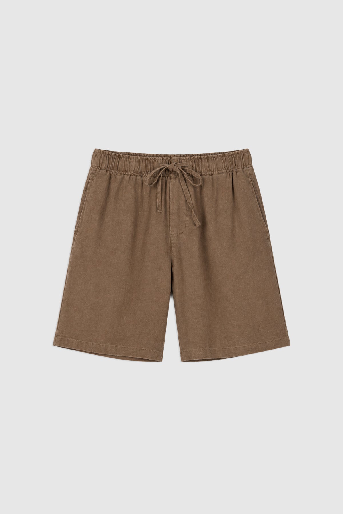 Relaxed Linen Bermuda.