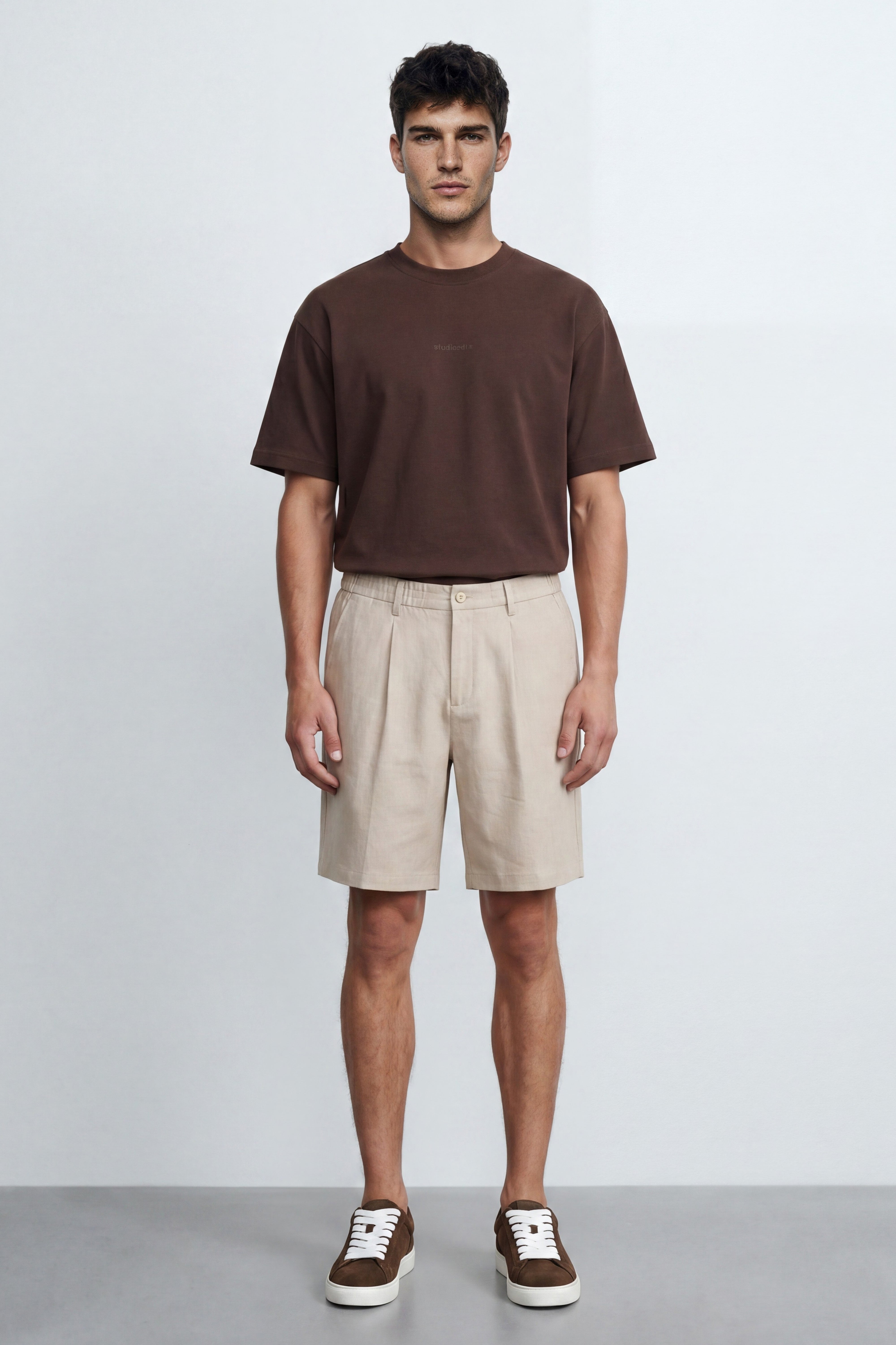 Slim Fit Linen Blend Bermuda