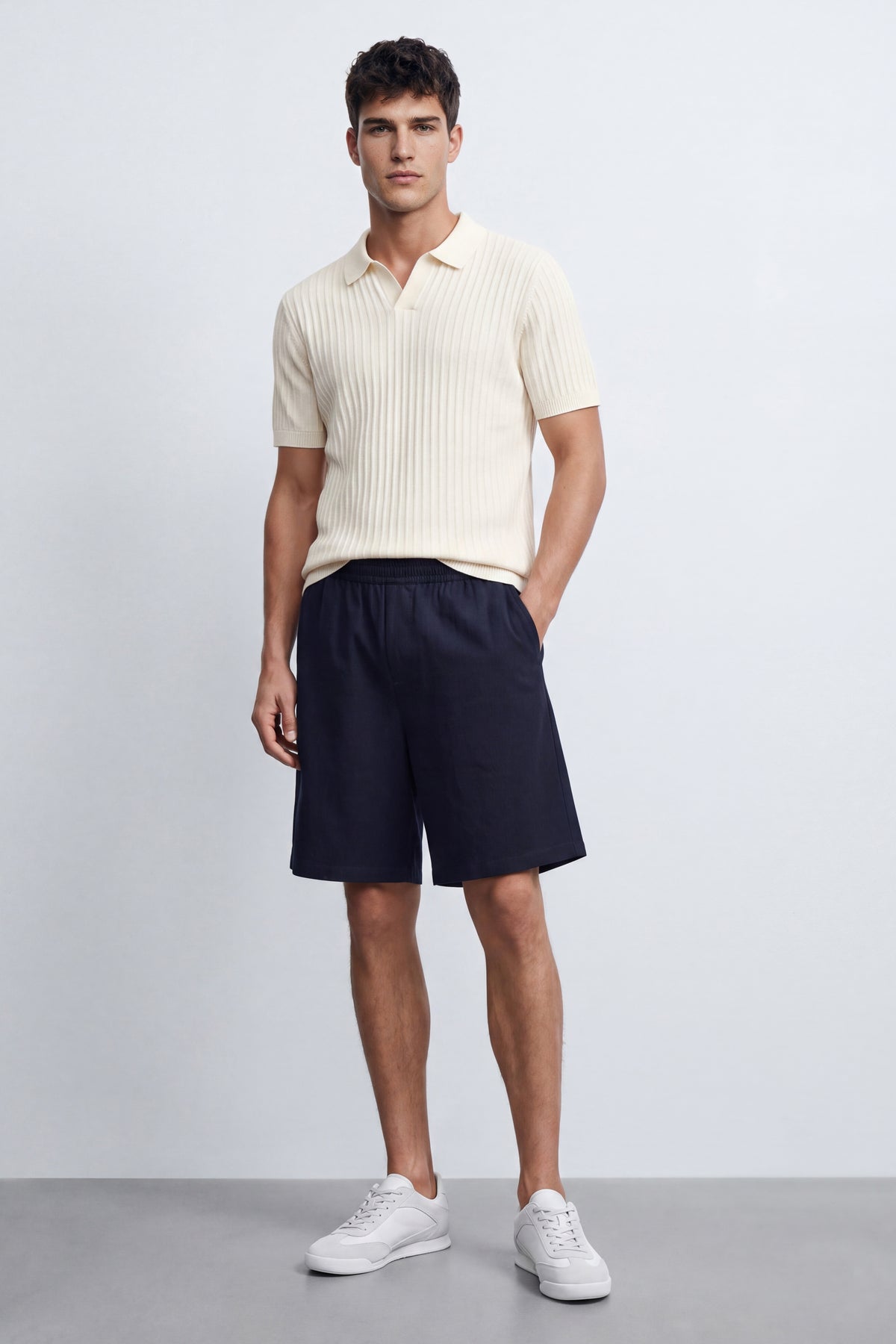 Mid Fit Bermuda