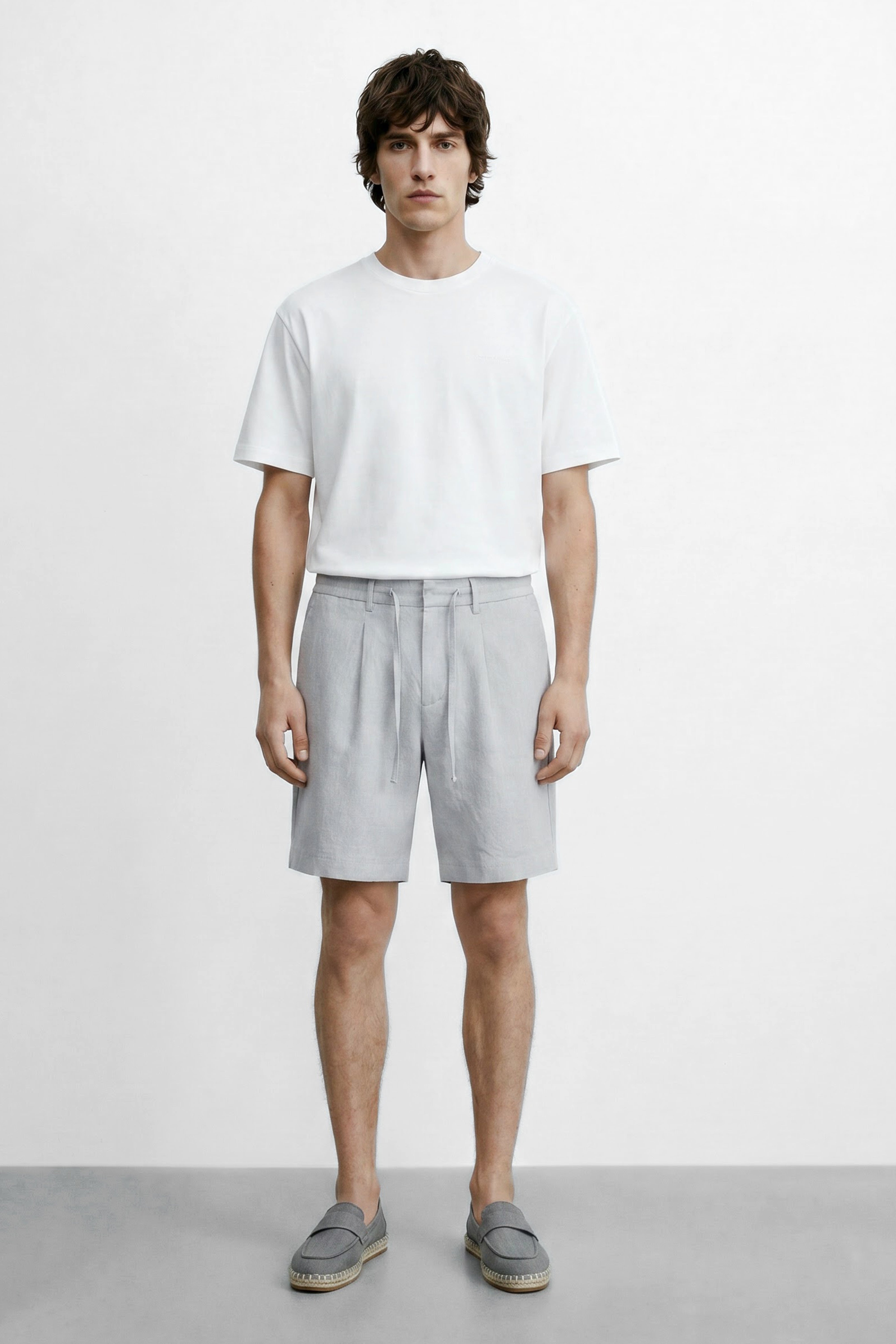 Slim Fit Linen Bermuda