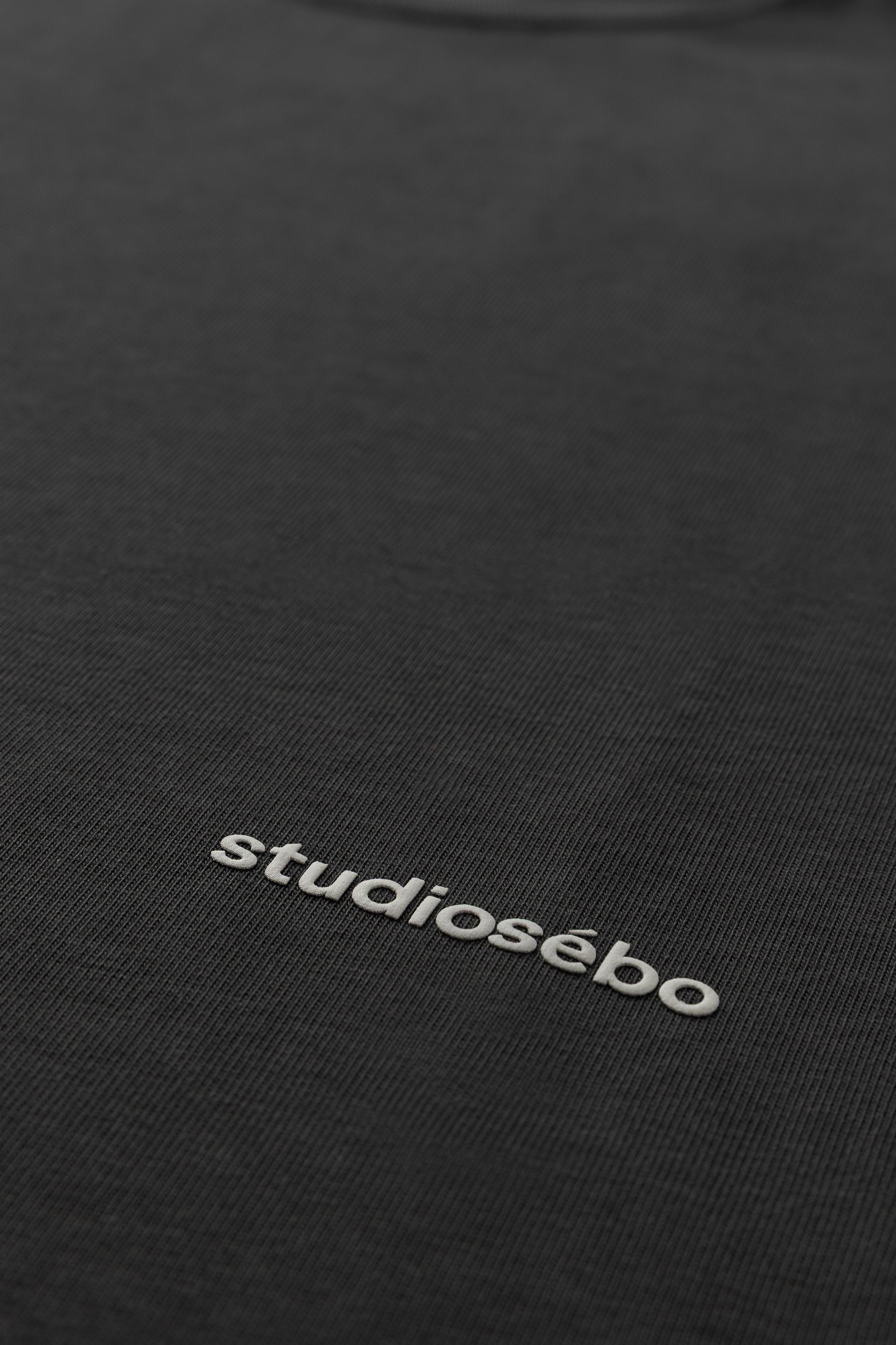 טי־שירט Studio Signature