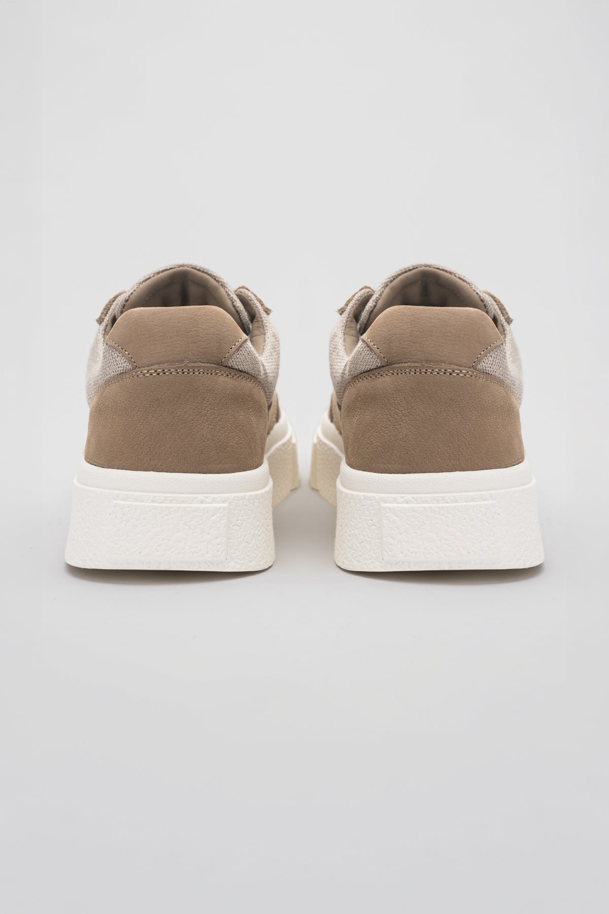 Street Fashion Sneakers