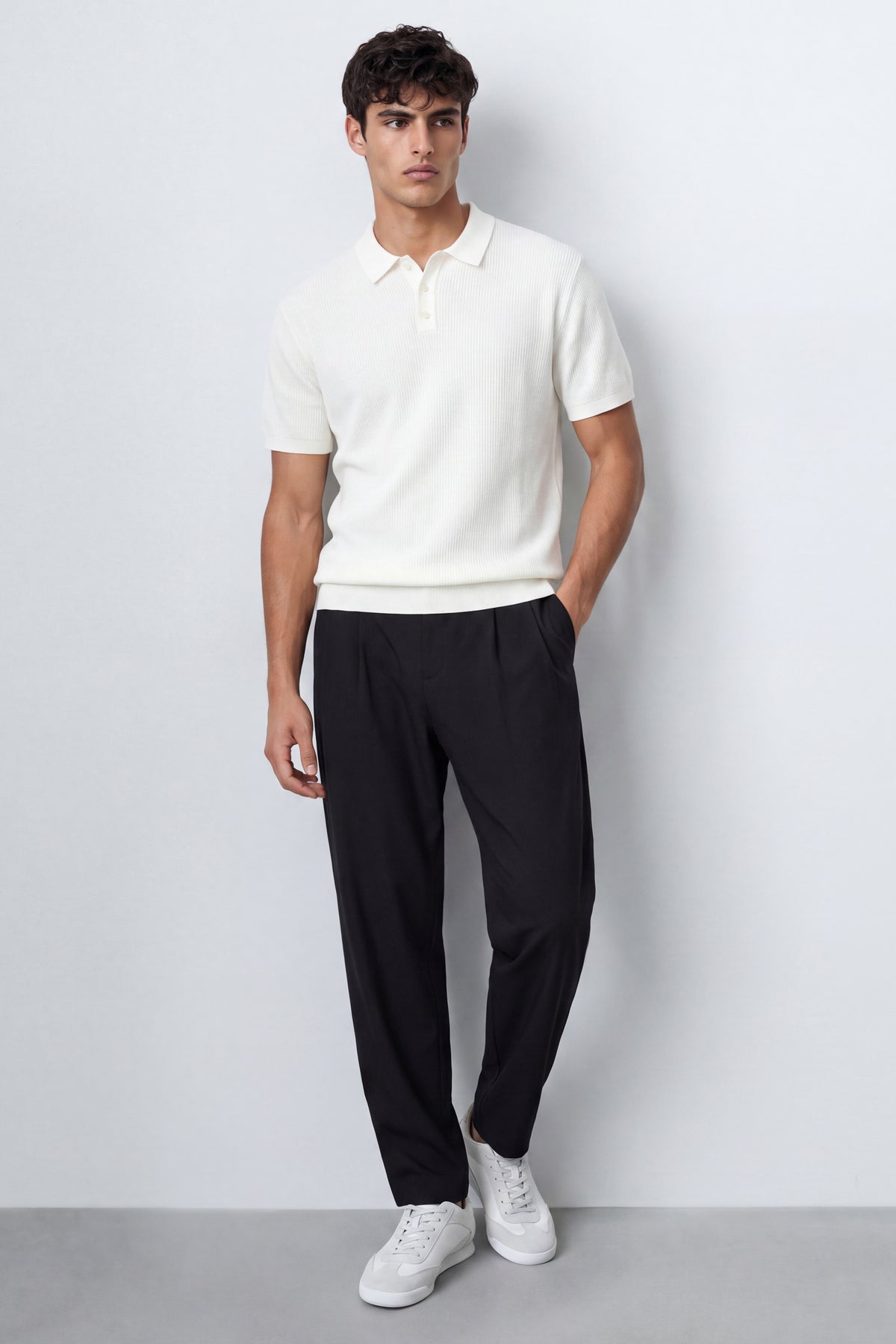 Relaxed Fit Linen-Blend Pants
