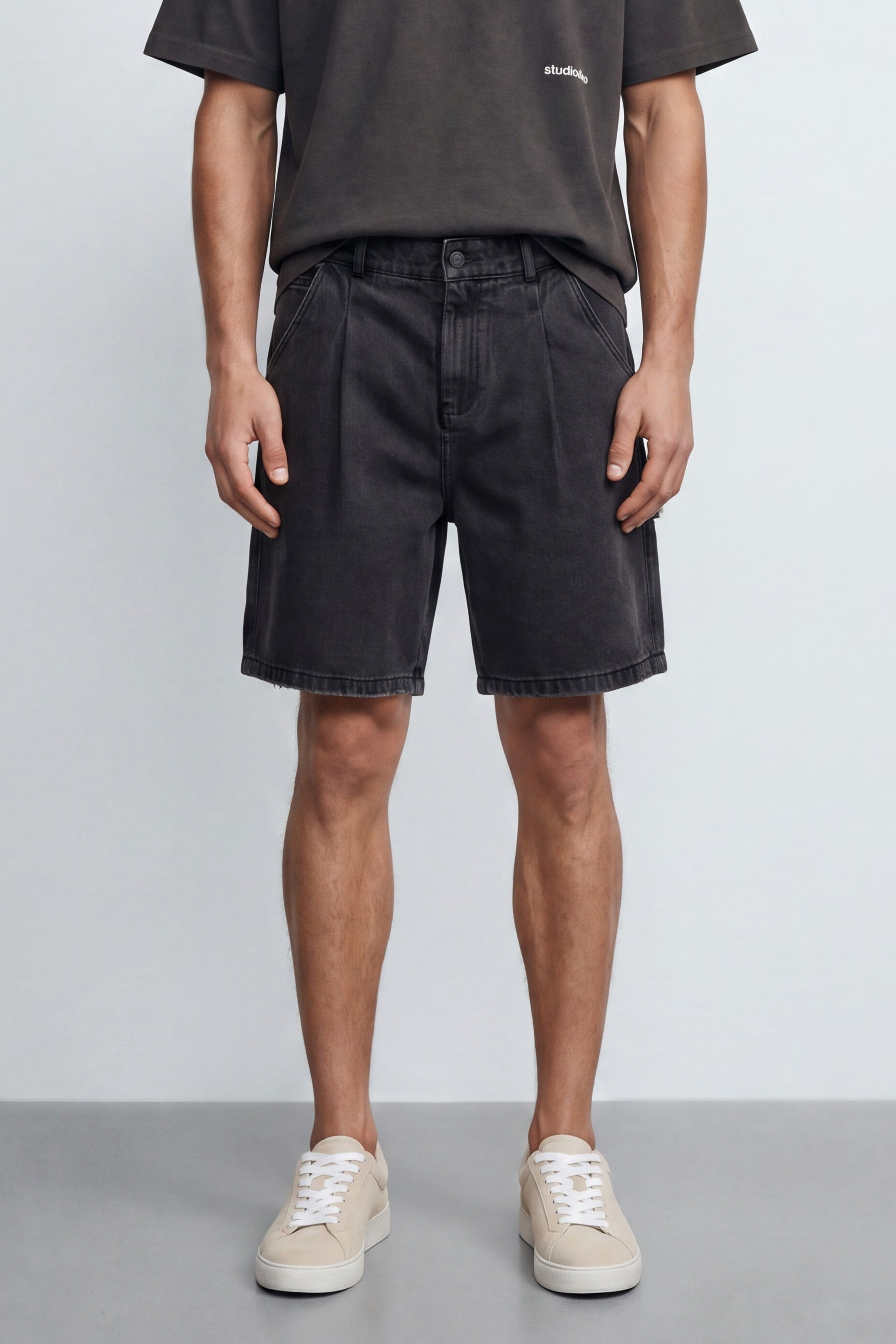 Mid Fit Denim Bermuda