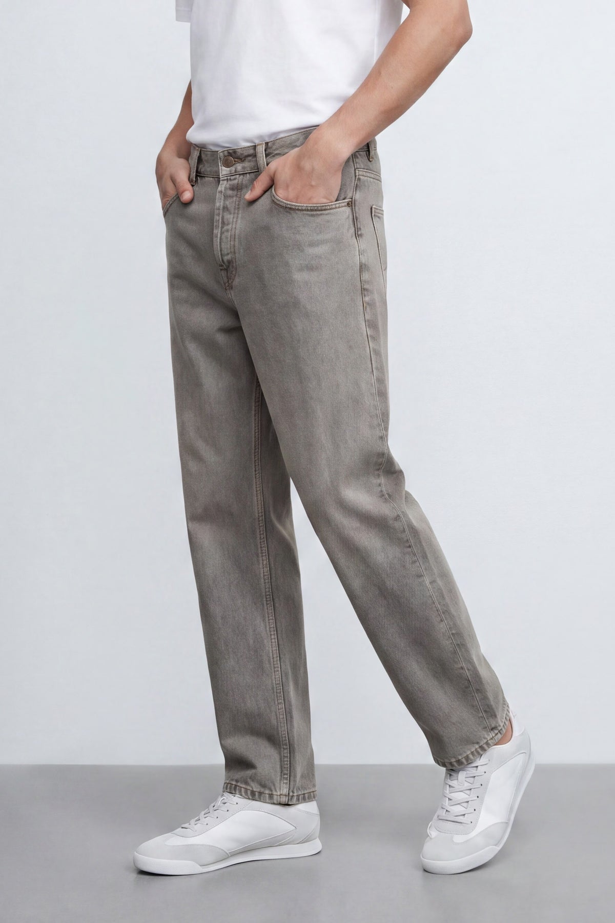 Relaxed Fit Jeans