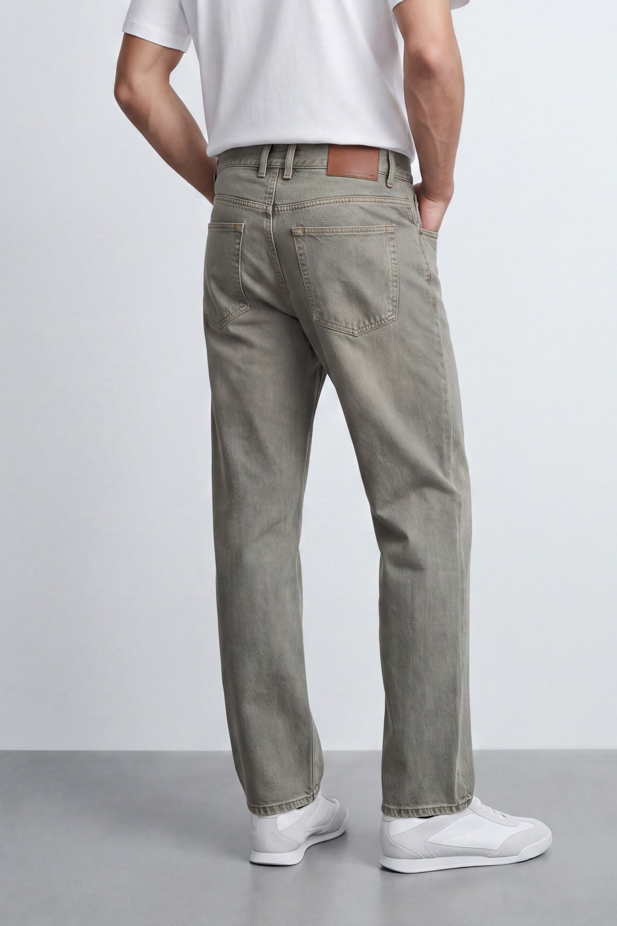 Relaxed Fit Jeans