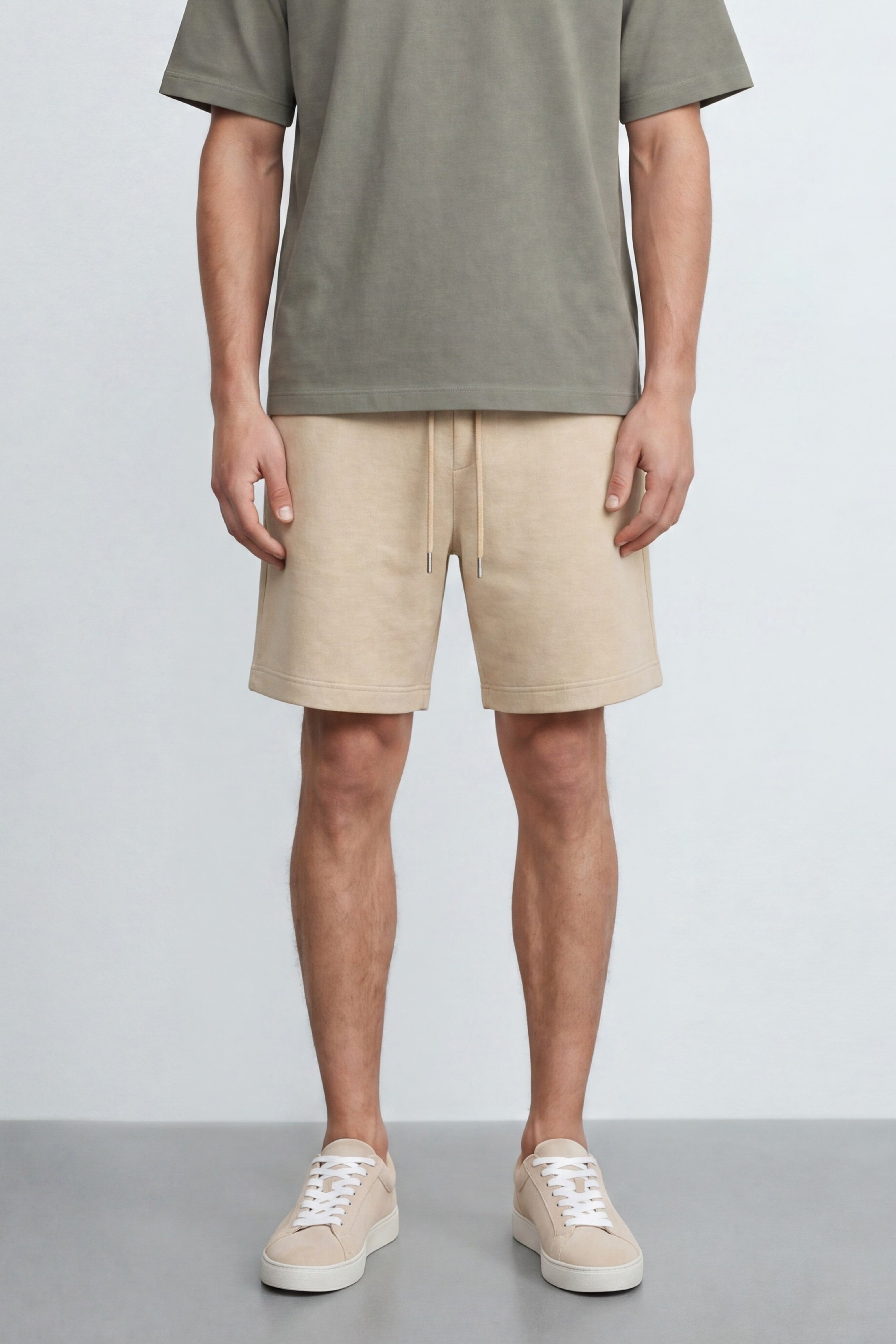 Mid Fit Bermuda