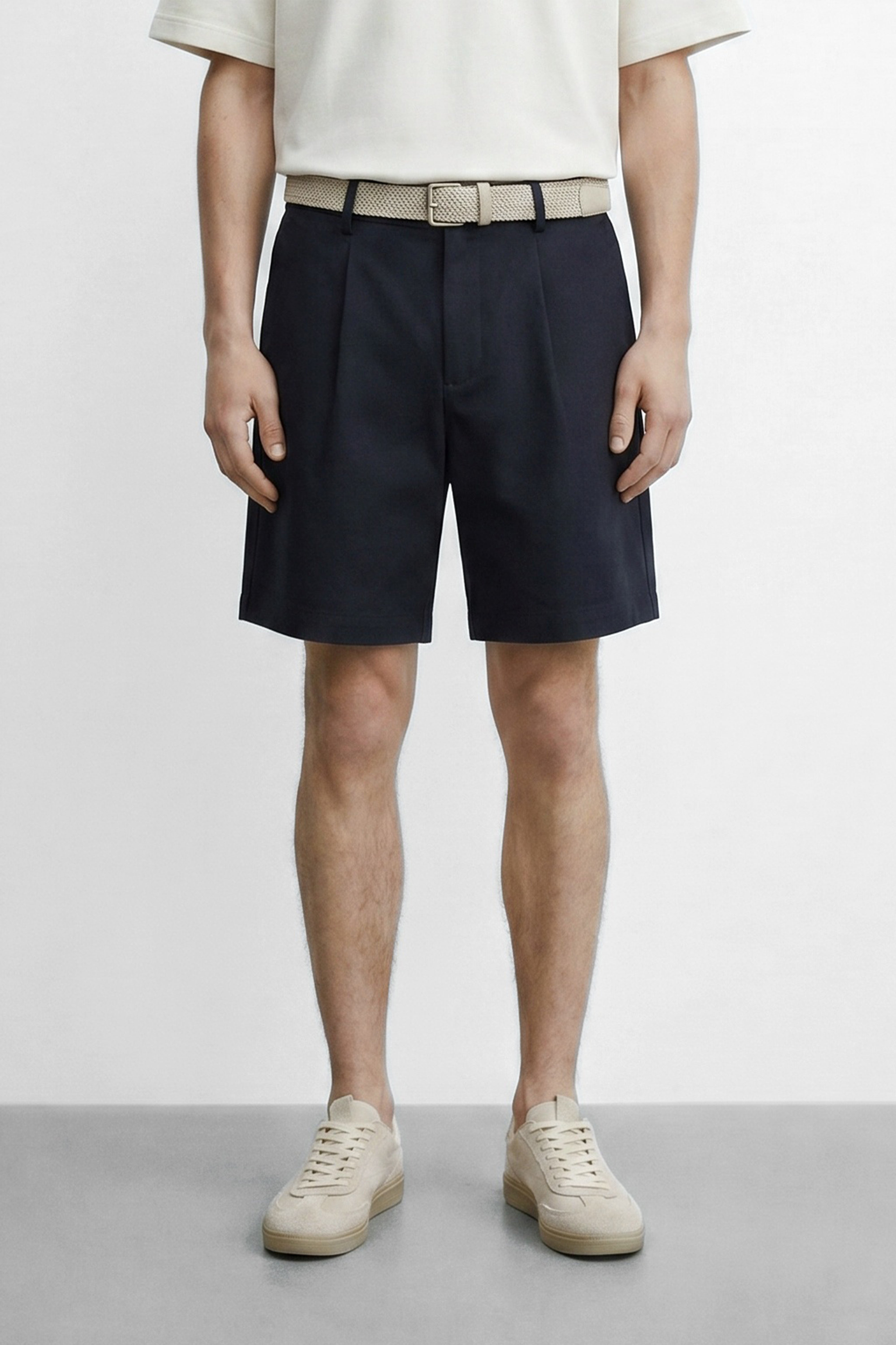 Slim Fit Linen Blend Bermuda