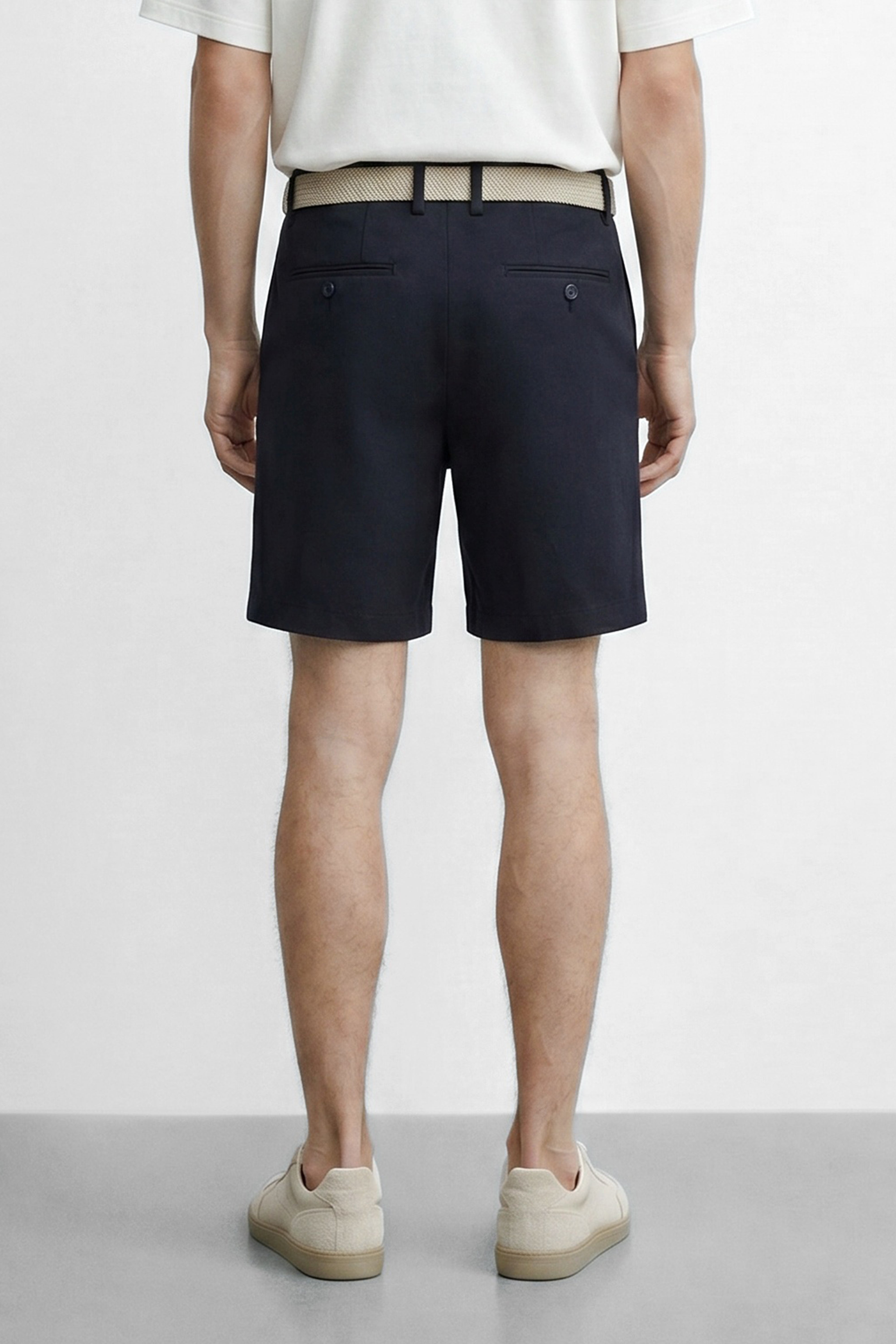 Slim Fit Linen Blend Bermuda