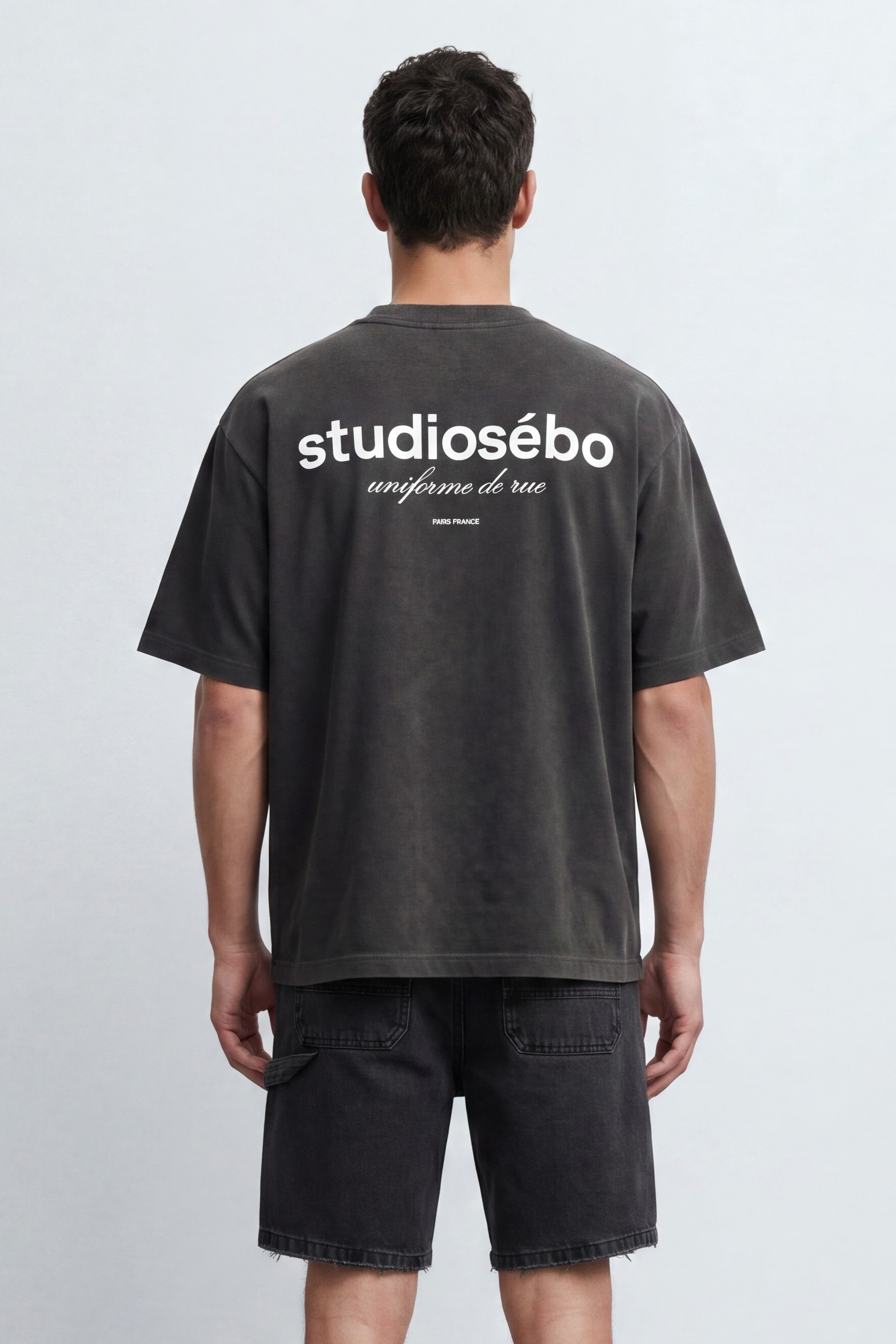 טי־שירט Studio Signature