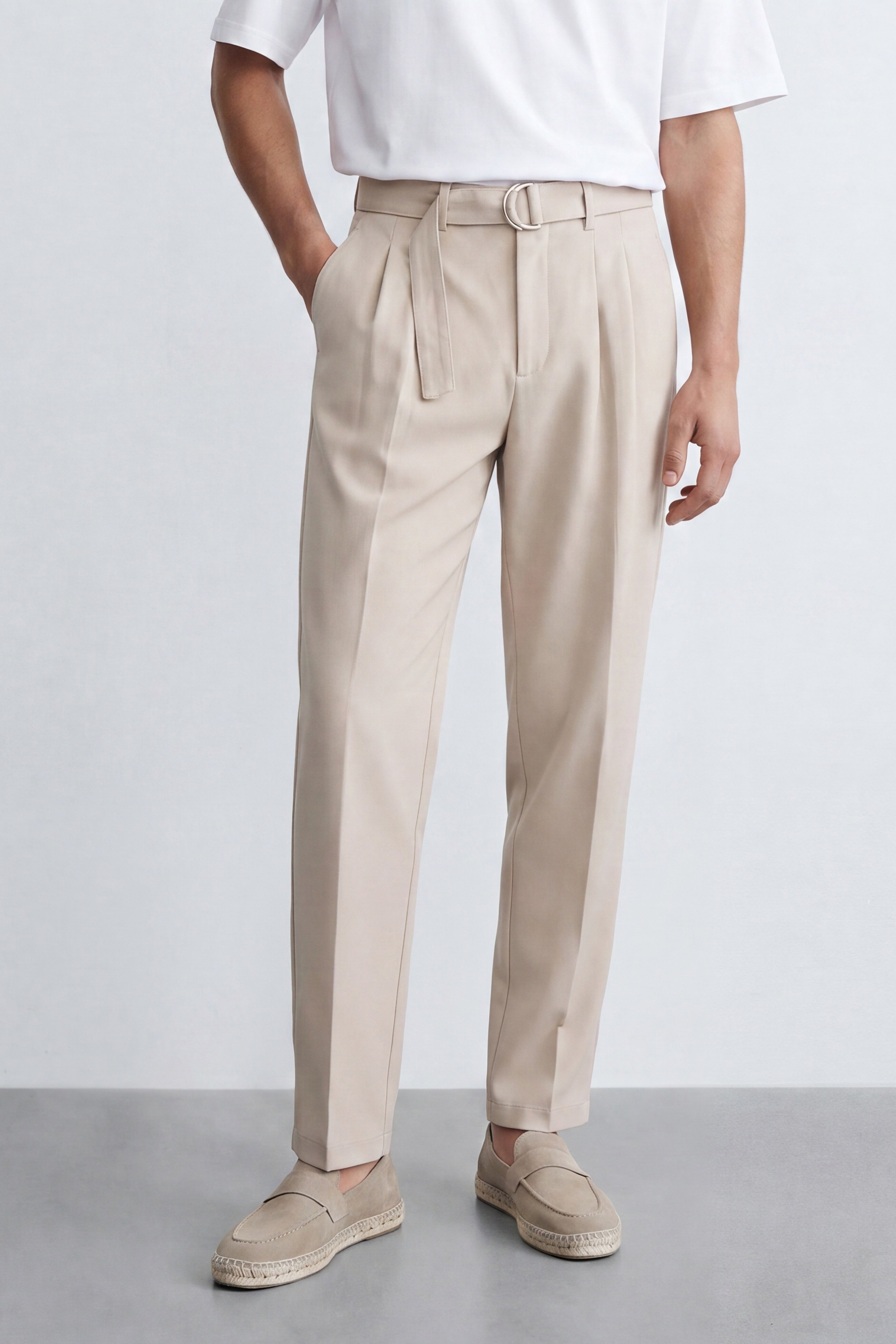 Carrot Fit Trousers