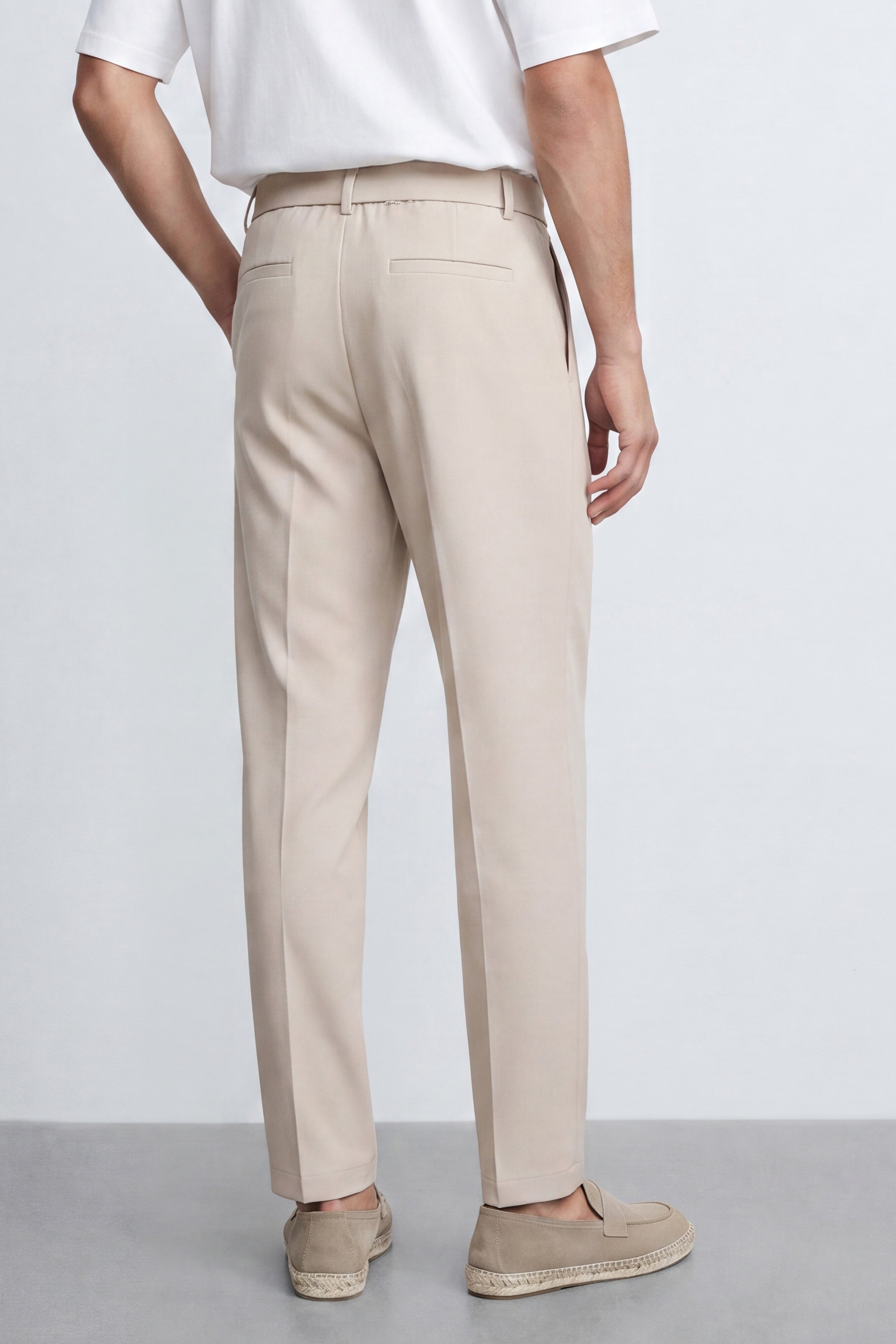 Carrot Fit Trousers