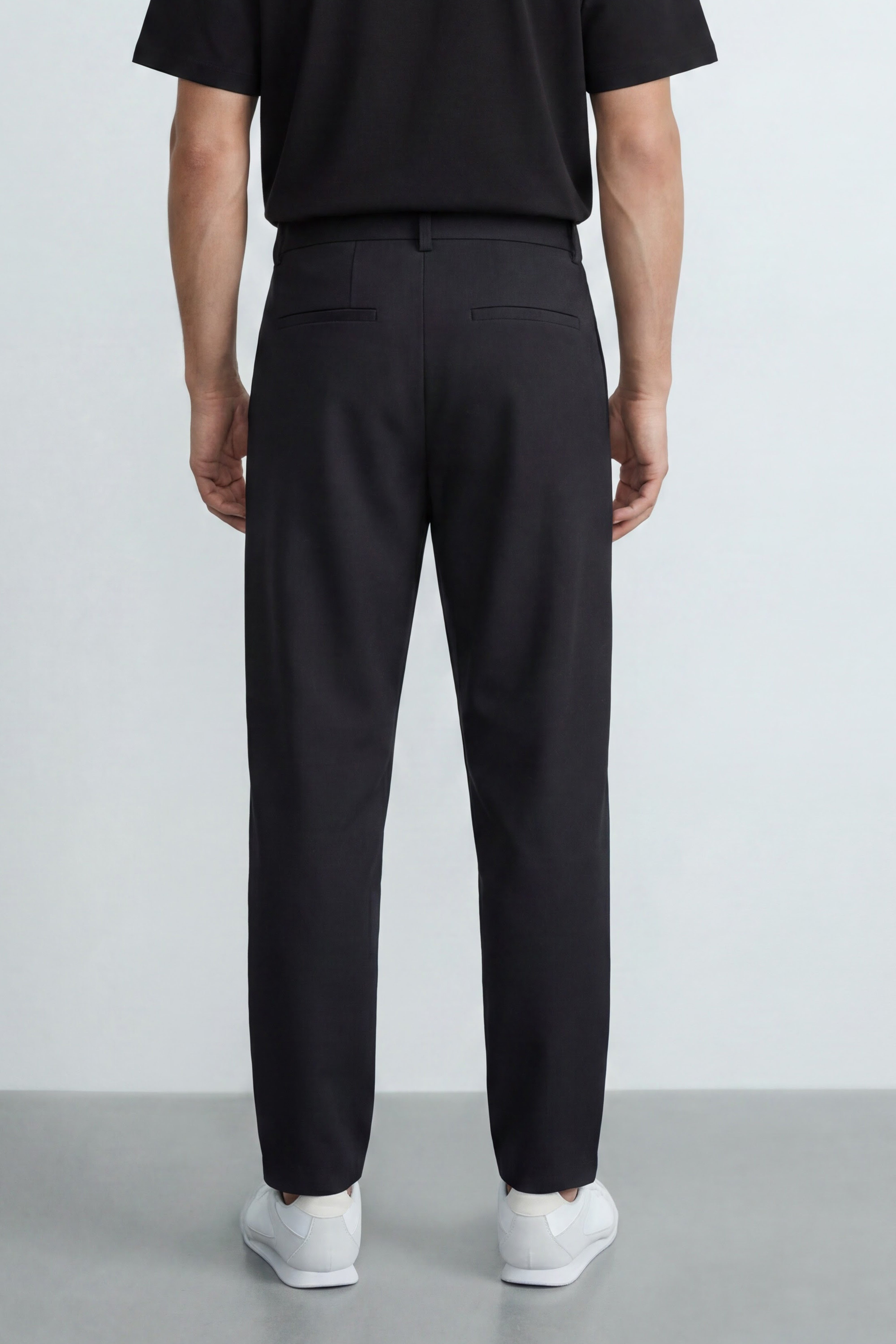 Carrot Fit Trousers