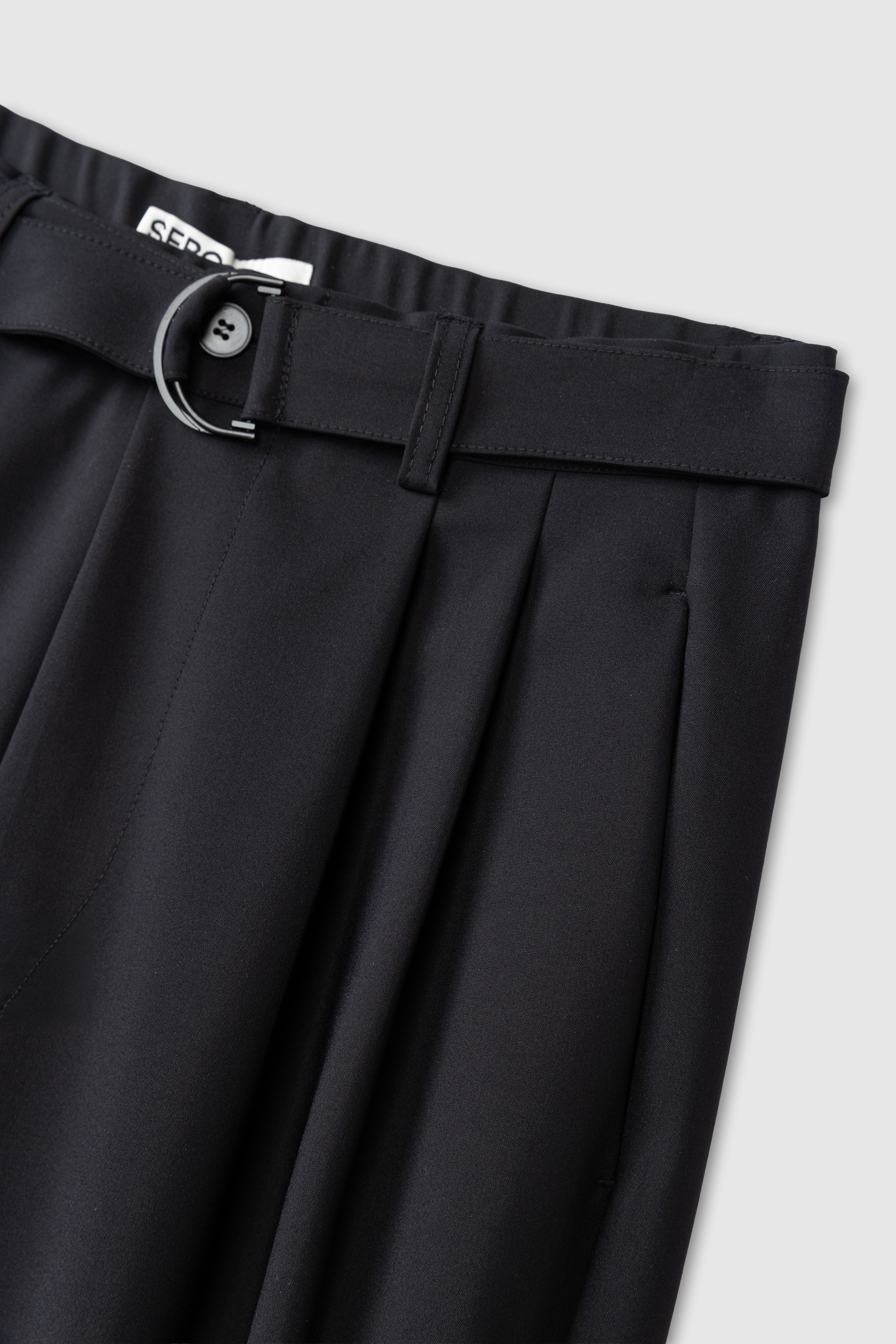 Carrot Fit Trousers