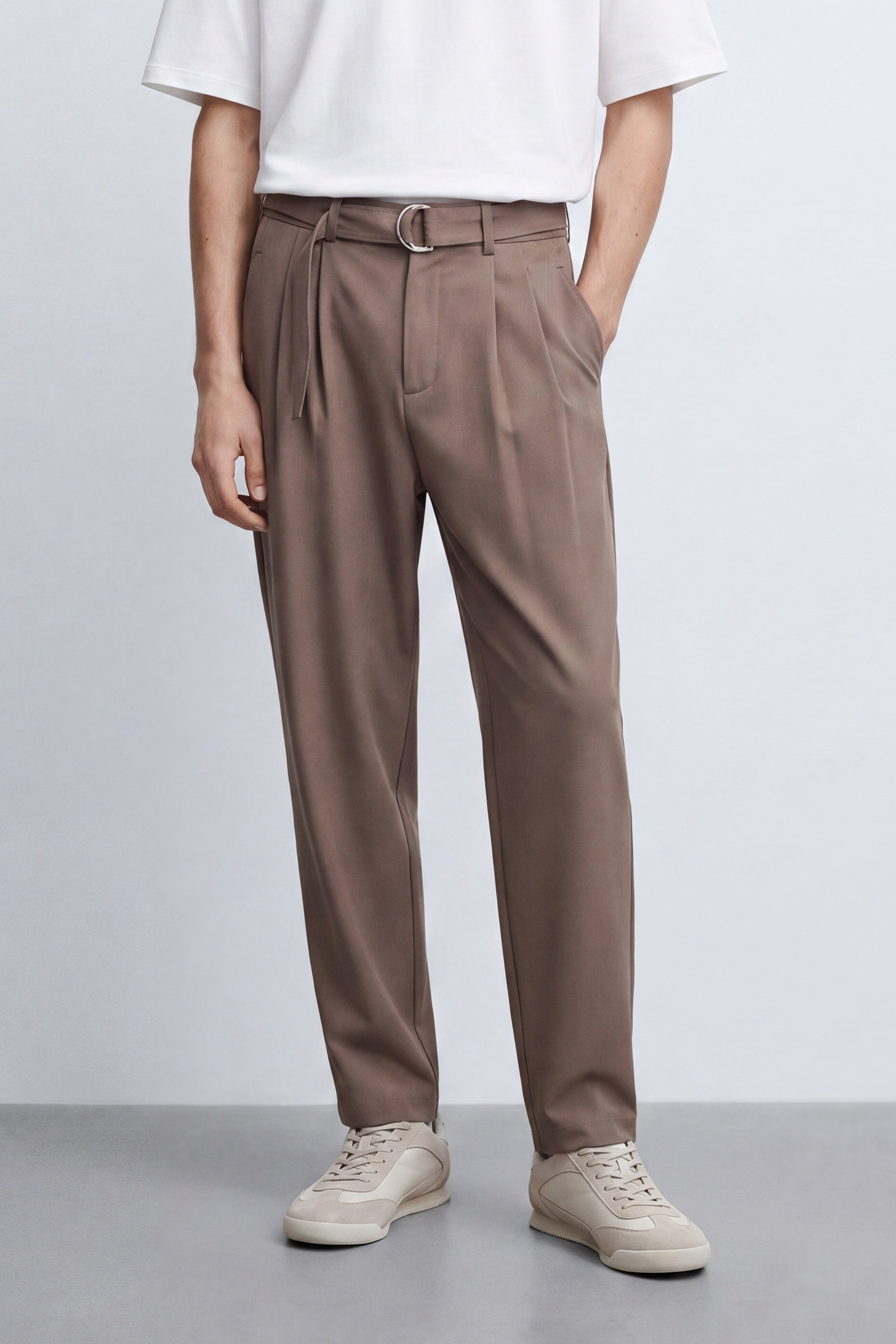 Carrot Fit Trousers