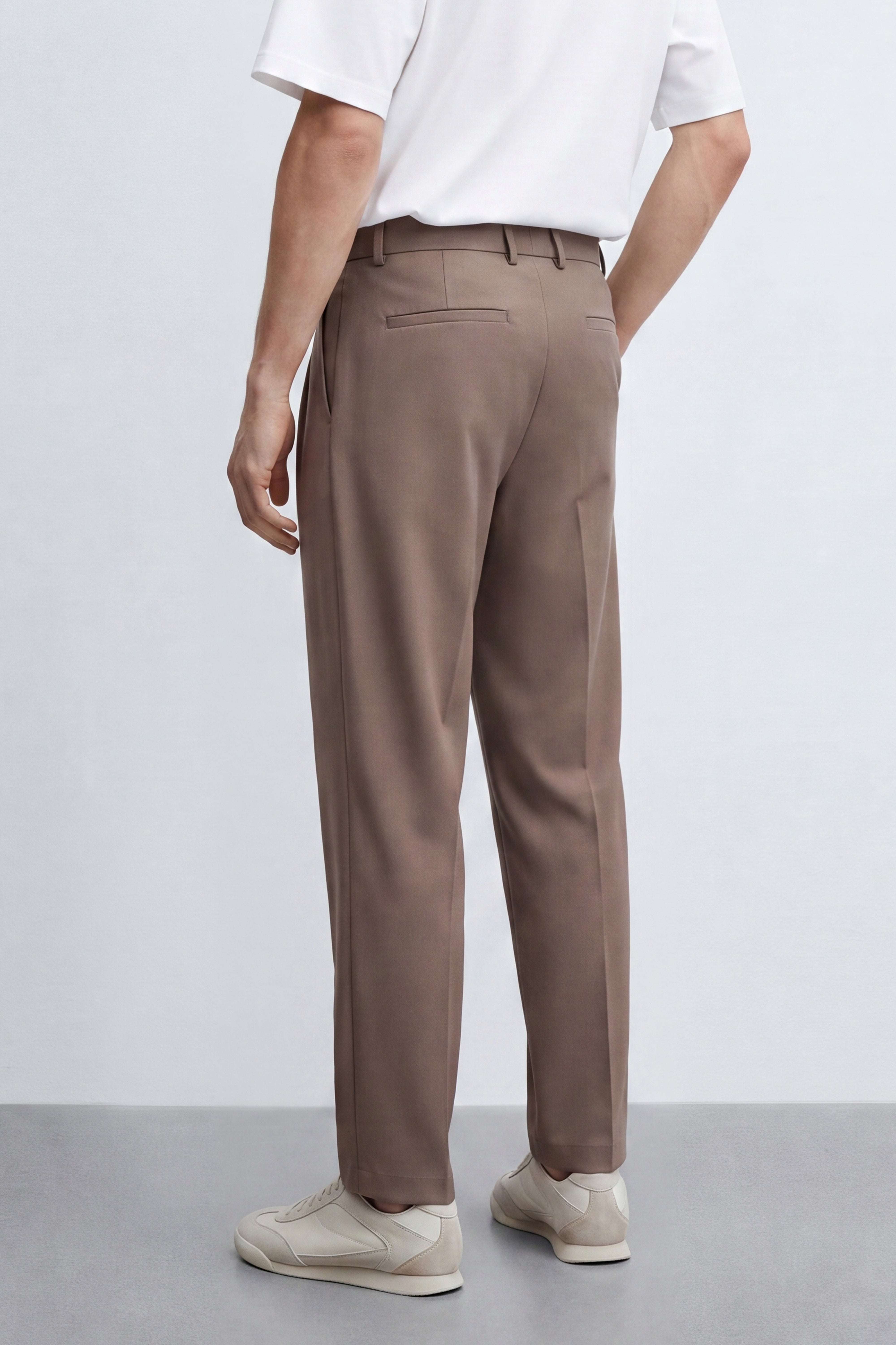 Carrot Fit Trousers