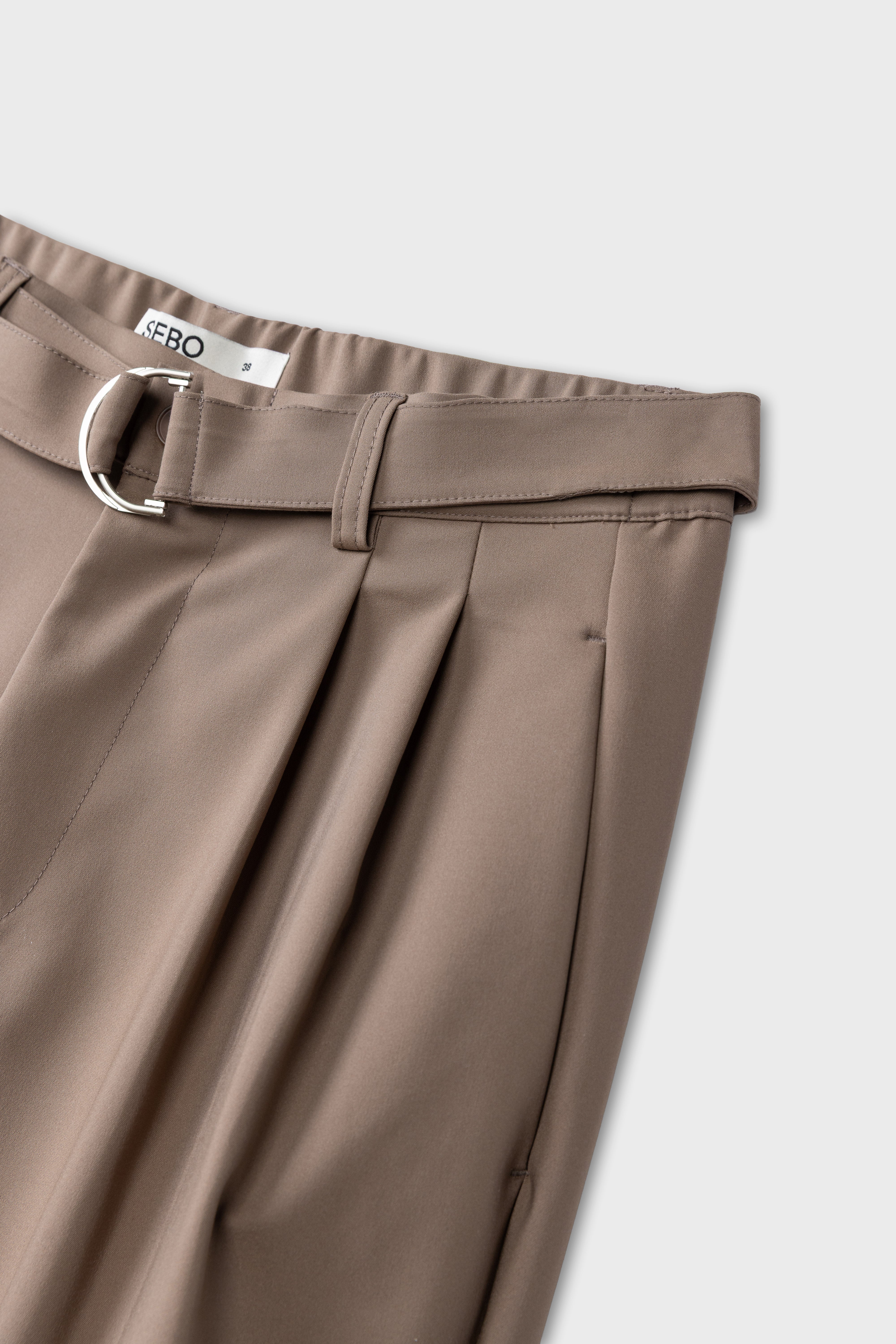 Carrot Fit Trousers