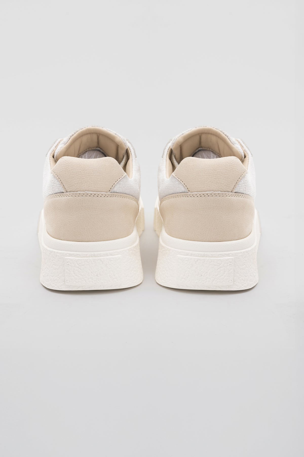 Street Fashion Sneakers